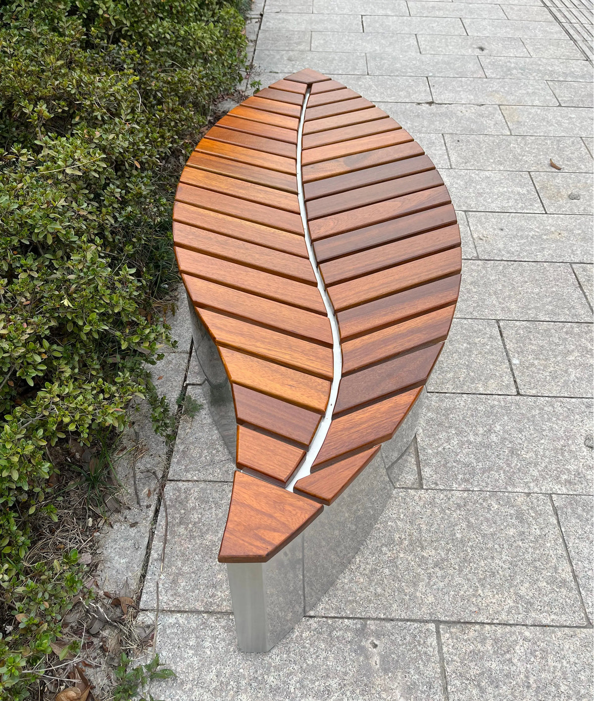 Thermal Designer Wooden Bench with Stainless Steel Frame Dual-Purpose Indoor Outdoor Seating Leaf-Shaped Wooden Slat Seat