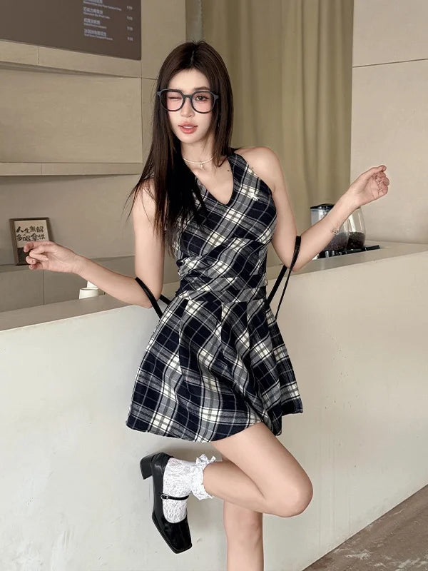 Retro Bla White Plaid Dr Women's V Ne Svel Pleated ort Skirt Sweet And Spicy Waist Cinching Ci Walk Summer