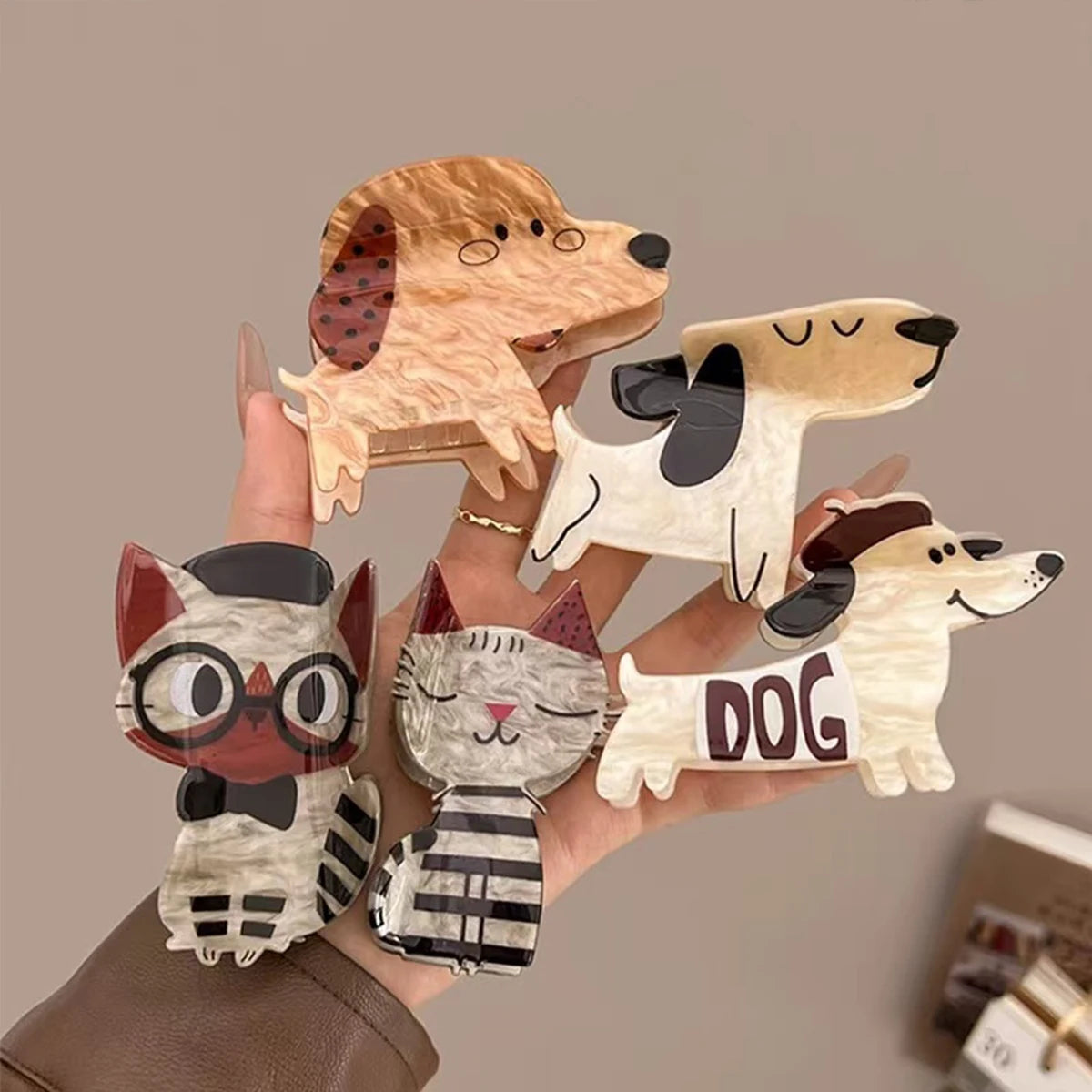 1pc Cute cartoon Puppy Kitten Acetate Hairpin Lady Back of Head Hairpin Grab Shark Clip Headdress