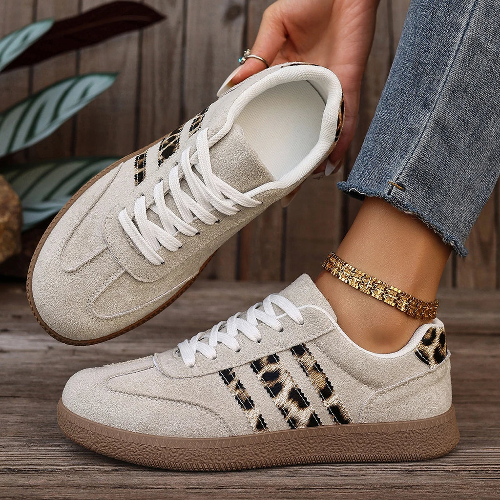 New Leopard Print Casual Sports Shoes for Autumn Winter, Large-sized Lace-up Anti-slip Round-toe Lace-up Women's Single Shoes 74