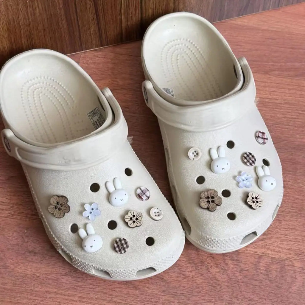 16Pcs Retro Rabbit Shoes Charms Set Plaid Buttons Multi Flowers Shoe Charms Decor for Sandals Clogs Holiday Gift Pack