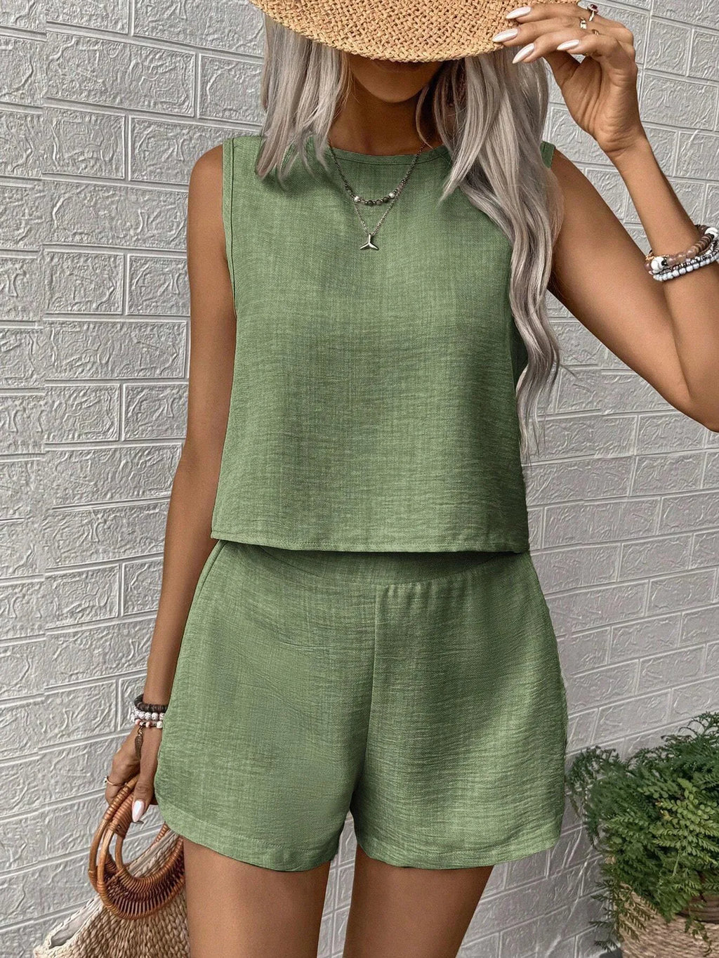 2026 Summer Women Solid Color 2Pcs Set Sleeveless Top Shorts Minimalist Casual Streetwear Loose Daily Vacation Outfit