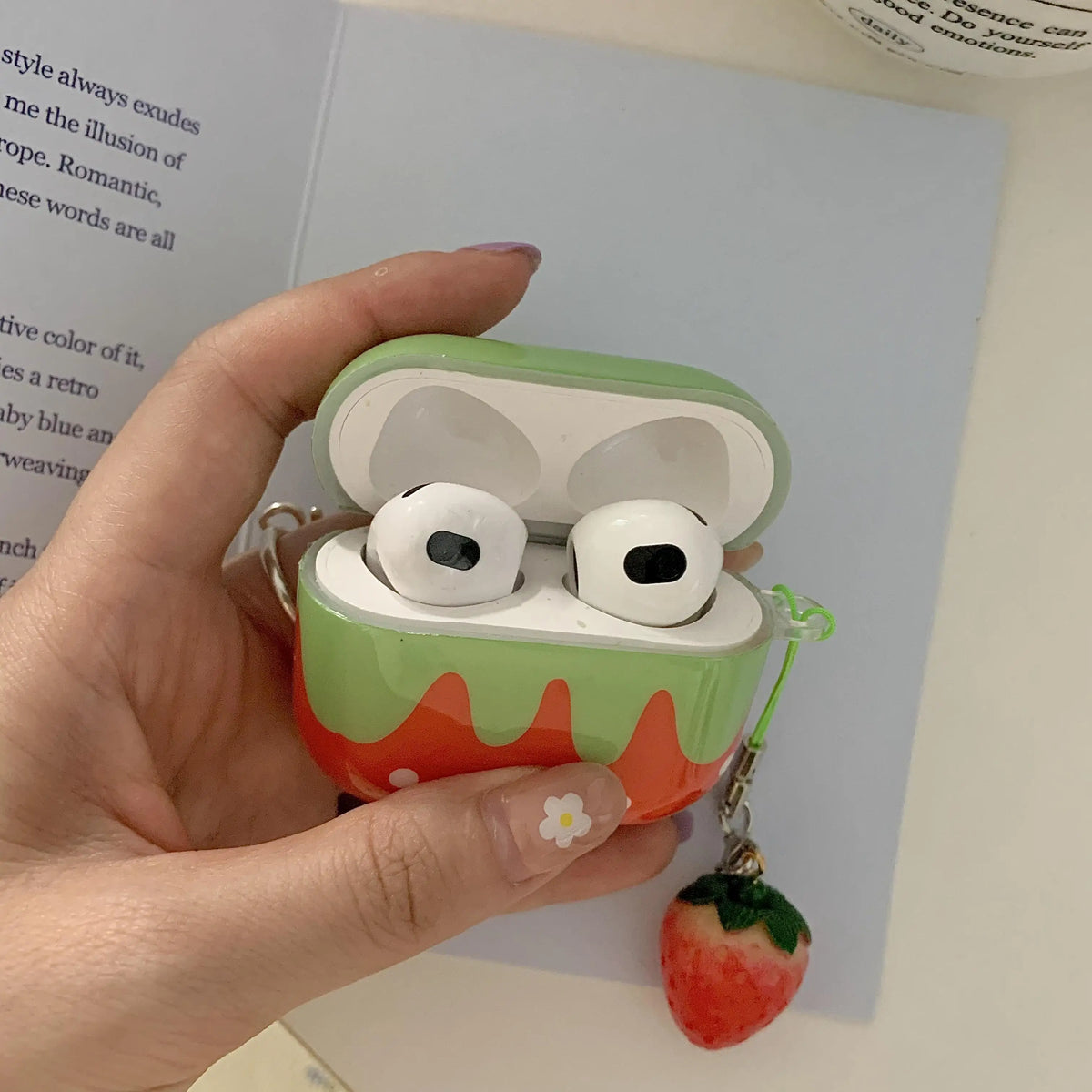 Cute Lovely White Polka Point Red Strawberry Glossy Earphones Cover Case for AirPods 1 2 3 4 5 Pro 2 Pro 3 with Charm Pendant