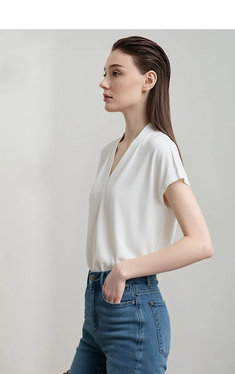 AMII Minimalism 2026 Summer Women's T-shirt Classic Style Casual V-neck Short Sleeve Solid Stretch Female Tops & Tees 12312013