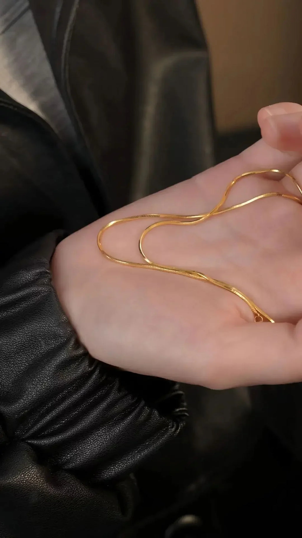 24K 9999 Pure Gold Yellow Gold Snake Bone Chain Necklace, Simple Design for Temperament - enhancing Clavicle Look
