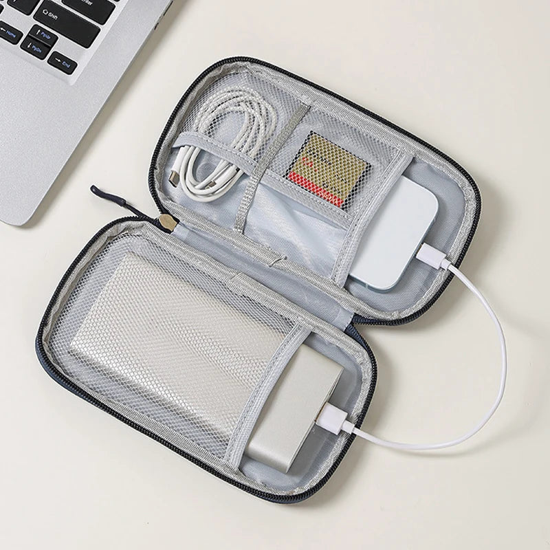 USB Charger Travel Organizer Bag – Mesh-Lined Portable Case for Cables, Adapters & Power Banks, Keeps Tech Gear Tidy