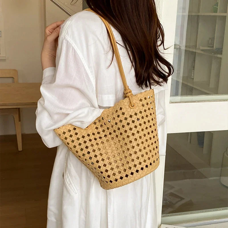 Hand-woven Openwork handBag With Zipper Inner Pocket,summer Pu Leather Beach Bucket Bags,large Capacity Simple Shopping handBag