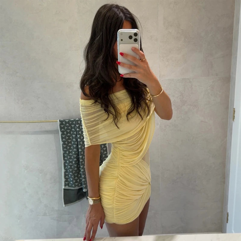 Elegant Yellow Strapless Pleated Long Dress Women Chic Solid Sleeveless Waist Cinching Split Gown 2026 Lady Evening Party Robes