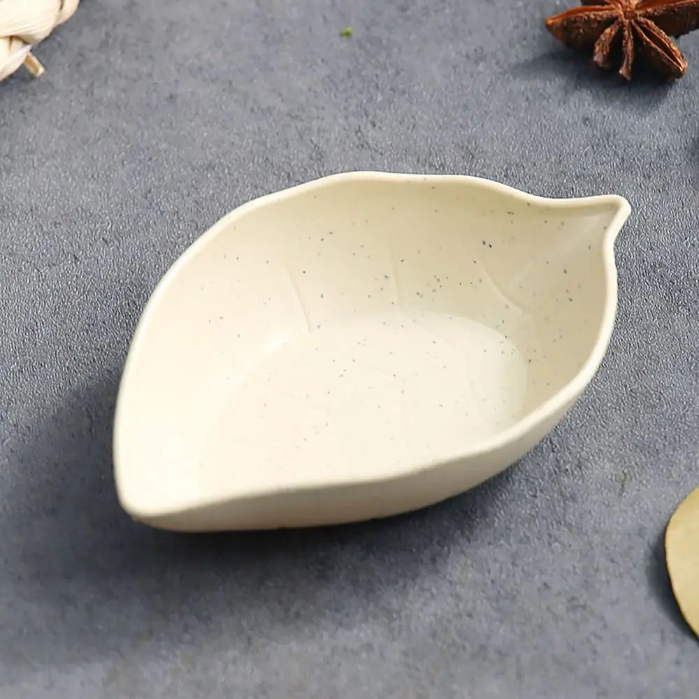 Durable Wheat Straw Seasoning Dish Kitchen Utensils Tableware Snack Plate Leaf Round Shape Tableware Bowl Barbecue