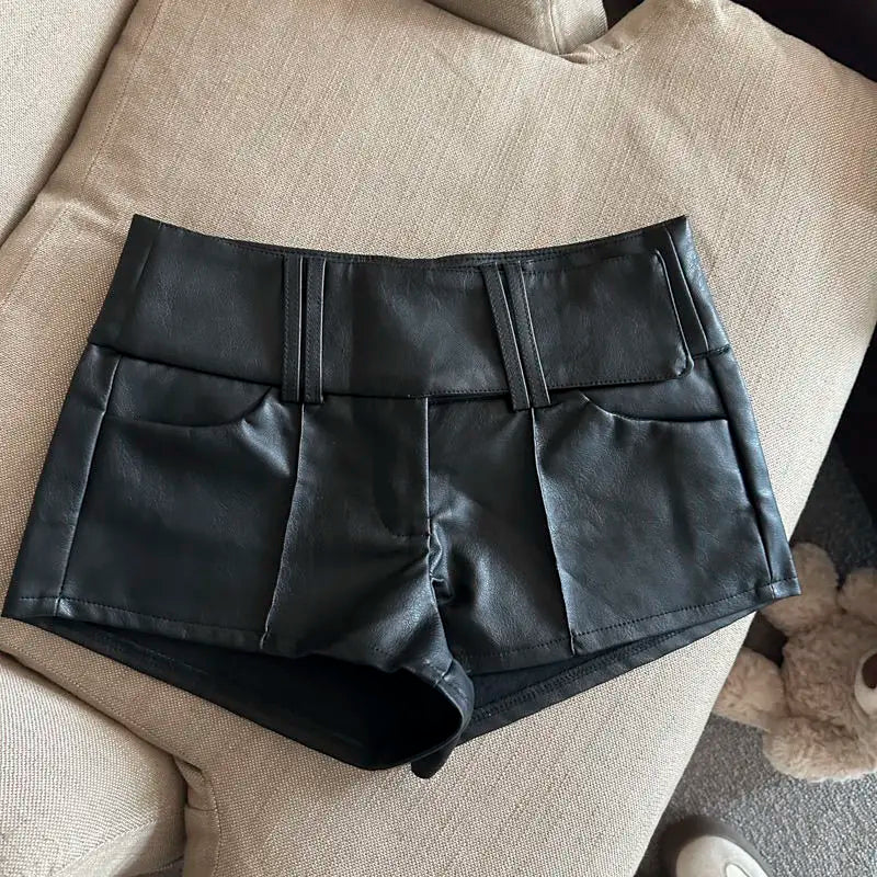 New 2026 Fashion Design Wide Belt PU Leather Shorts Women's Casual Booty Shorts