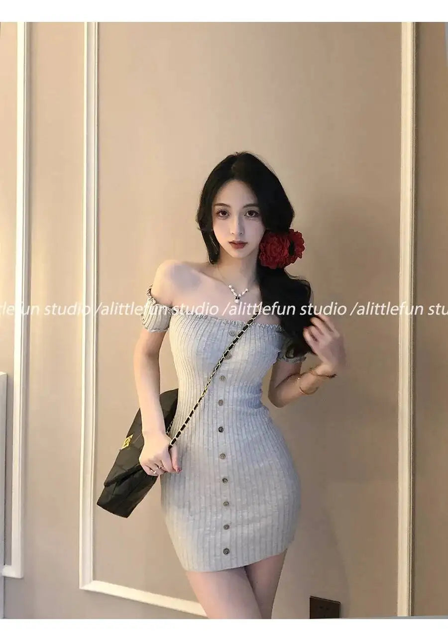 2026 New Summer Women's Knitted Short Sleeve Dress Atmosphere Style Outfit Petite Waist Trimming Slim Fit Hip Wrap Short Dress