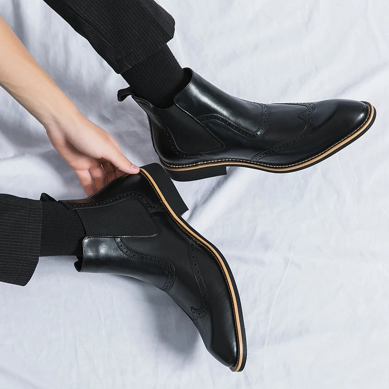 Genuine Leather Shoes Chelsea Boots for Women Retro Carved Boots Round Toe Ankle Boots British Style Women Shoes Winter/Autumn