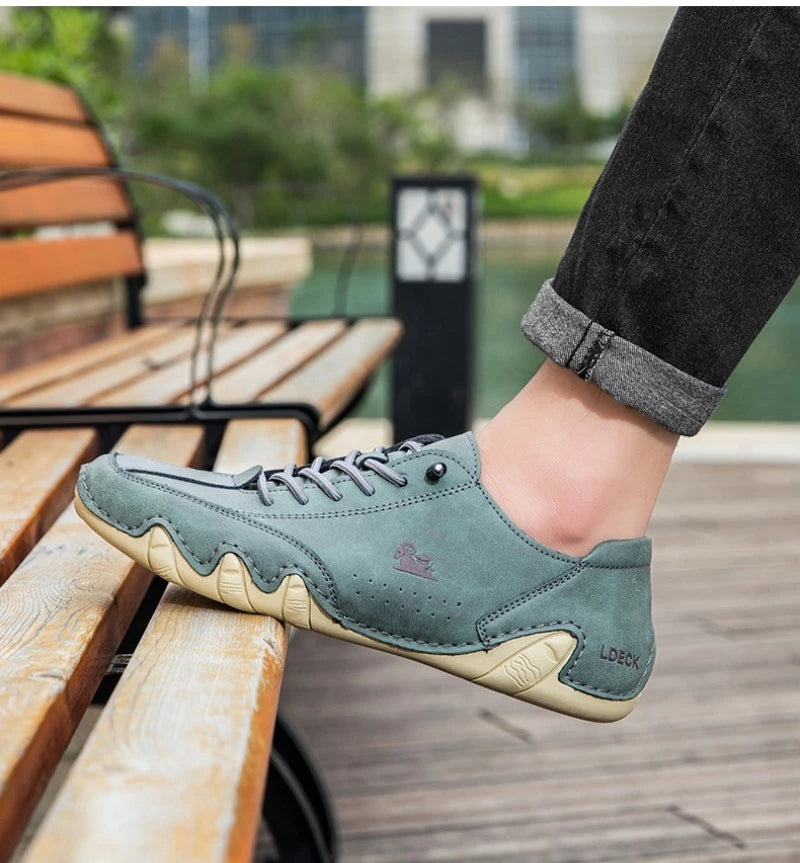 New Men's Shoes Leather Womens Loafers Soft Sole Comfortable Outdoor Walking Shoes Low Top Breathable Women Men Sneakers Zapatos