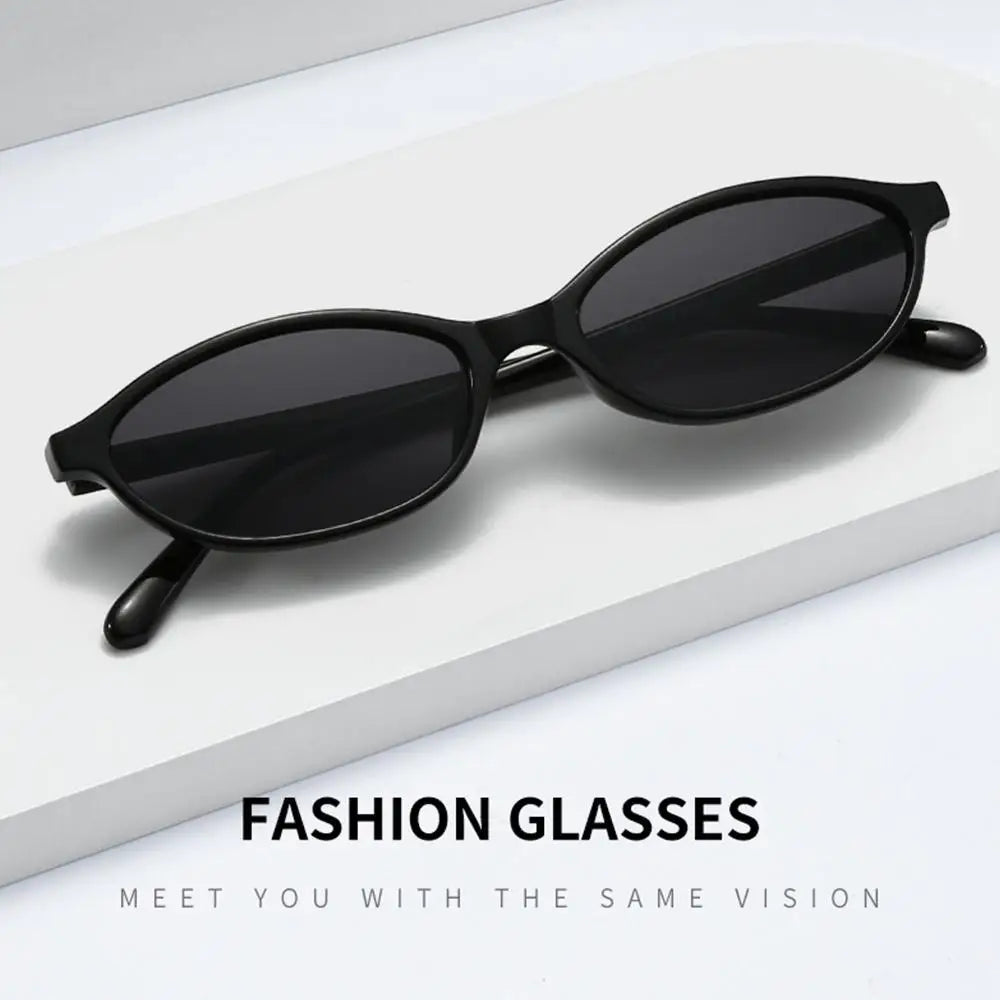 Vintage Cat Eye Oval Sunglasses Lightweight Trendy 90s Sunnies UV protection Sun Glasses for Women & Men