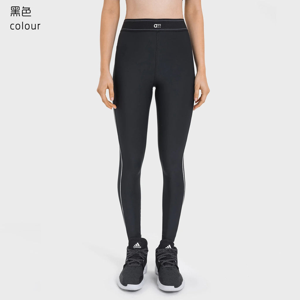 Yoga workout set toning buttocks suitable all kinds fitness activities sports tank top set running and exercising Two-piece set