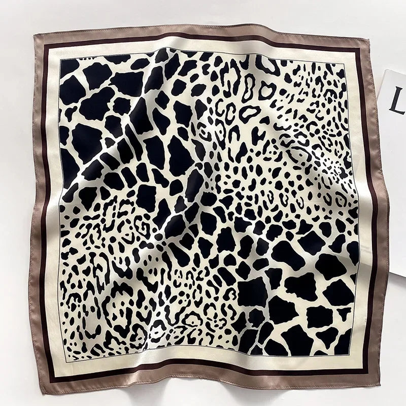 Nature Silk Neck Scarves Lady Foulard Lovely Strawberry Print 100% Real Silk Square Scarf for Women Bag Ribbon Hairband Kerchief