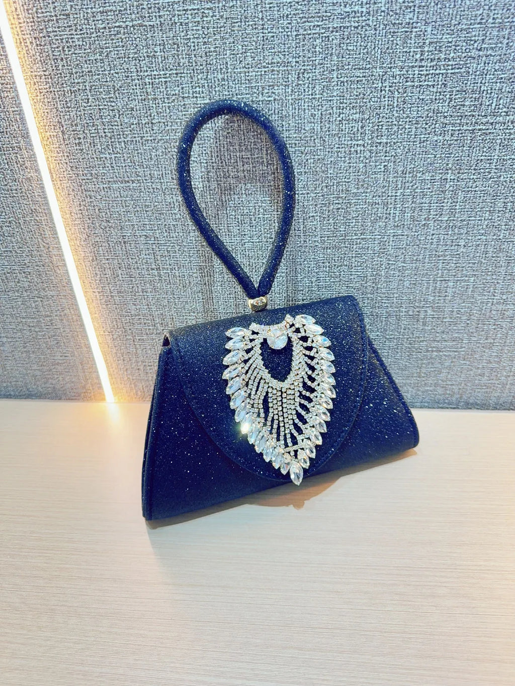2025 Women Beaded Clutch Purses Vintage Rhinestone Evening Bag Glitter Sik Clutch Purse Ladies Dinner Flormal Crossbody Bag