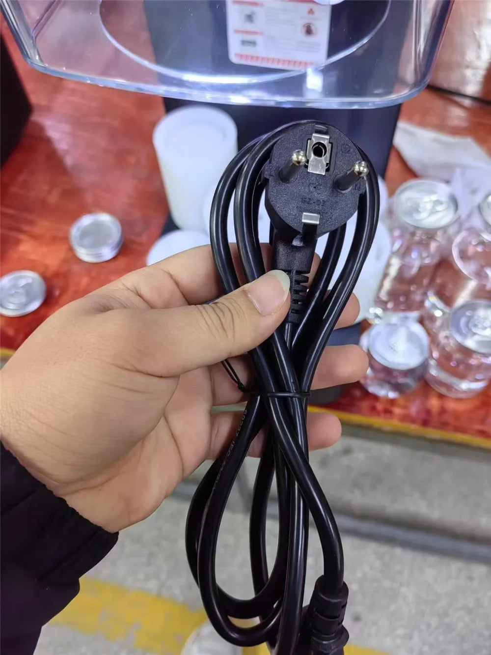 Automatic Juice Cup Drinks Sealing Machine Can Sealing Machine Jar Sealing Machine Non Rotary Plastic Tin Jar Beer Cans Seamer