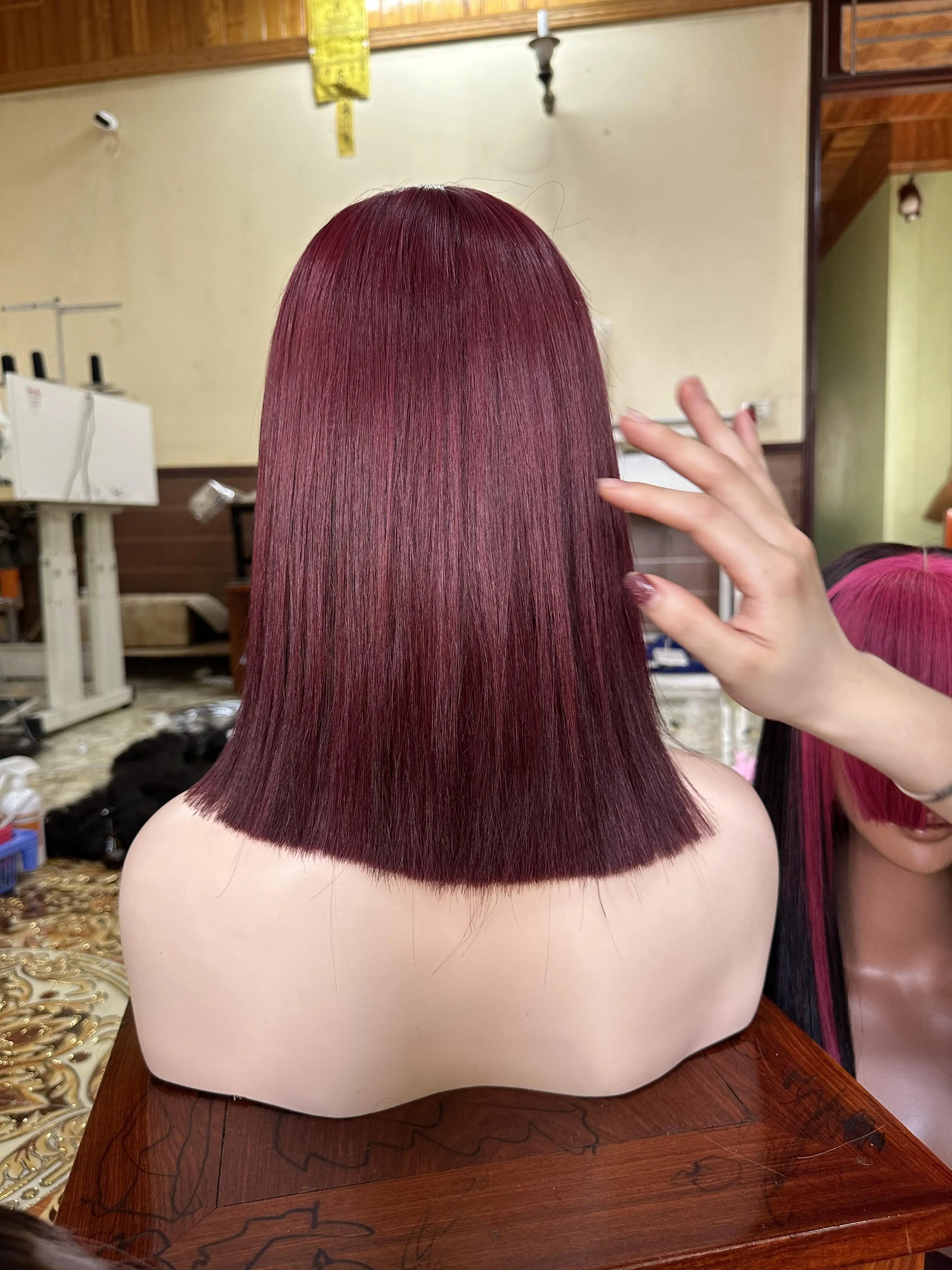 2025 Cheap Price 10 Inches Color Bone Straight Bob Wigs 100% Vietnamese Human Hair for Black Women