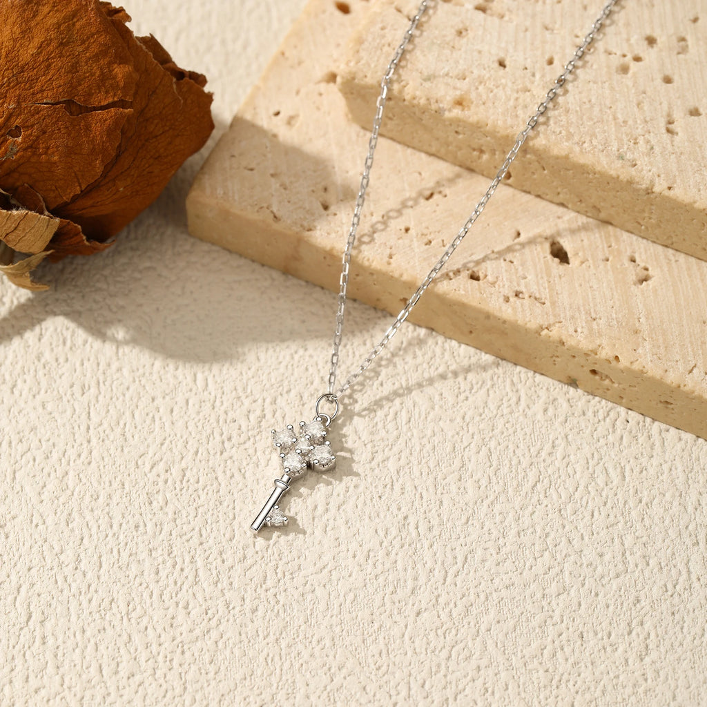 MODIAN D Color Moissanite Four Leaf Clover Key Pendant Necklace 925 Sterling Silver Lab Diamond Chain Fine Jewelry For Women
