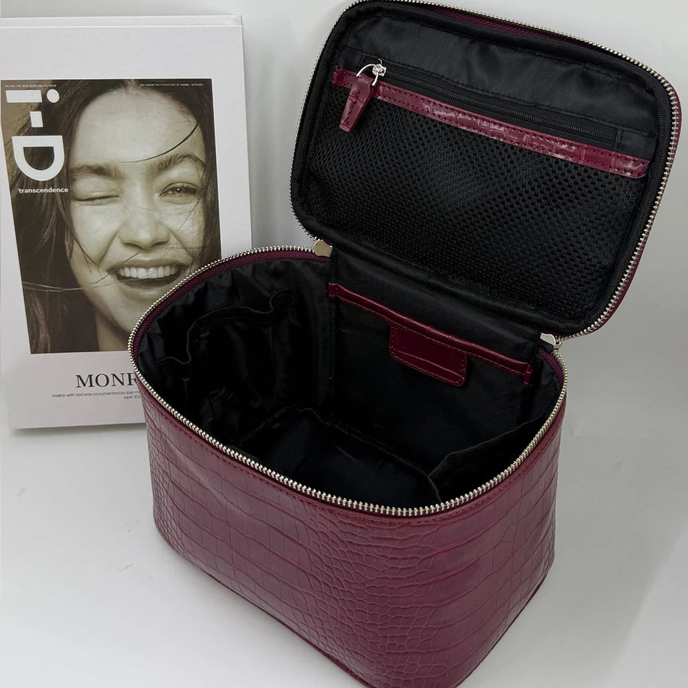 Customized Name 'Crocodile Pattern' Leather Portable Large-Capacity Multi-Zone Storage Makeup Bag Storage Bag