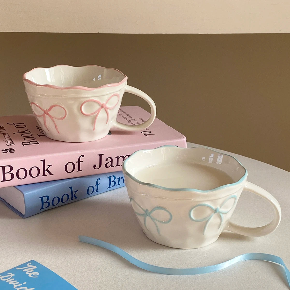 1Pc Ceramic Mug with Bowknot, Exquisite and Simple Design, Large Capacity Couple's Matching Mug, Suitable for Home Decoration, Home Drinking, Candlelight Dinner, Coffee Latte Art Cup, Holiday Gift, Exquisite Gift