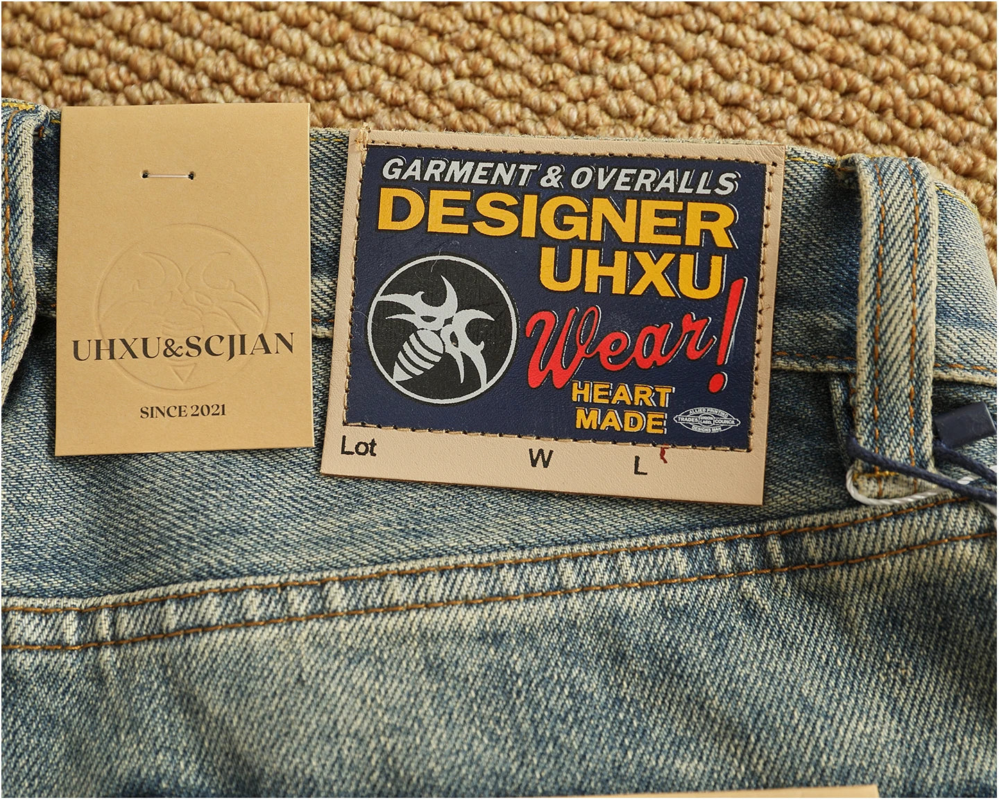 2025 Autumn New American Retro Heavyweight Ripped Denim Men's Fashion 100% Cotton Washed Old Straight Tapered Casual Jeans