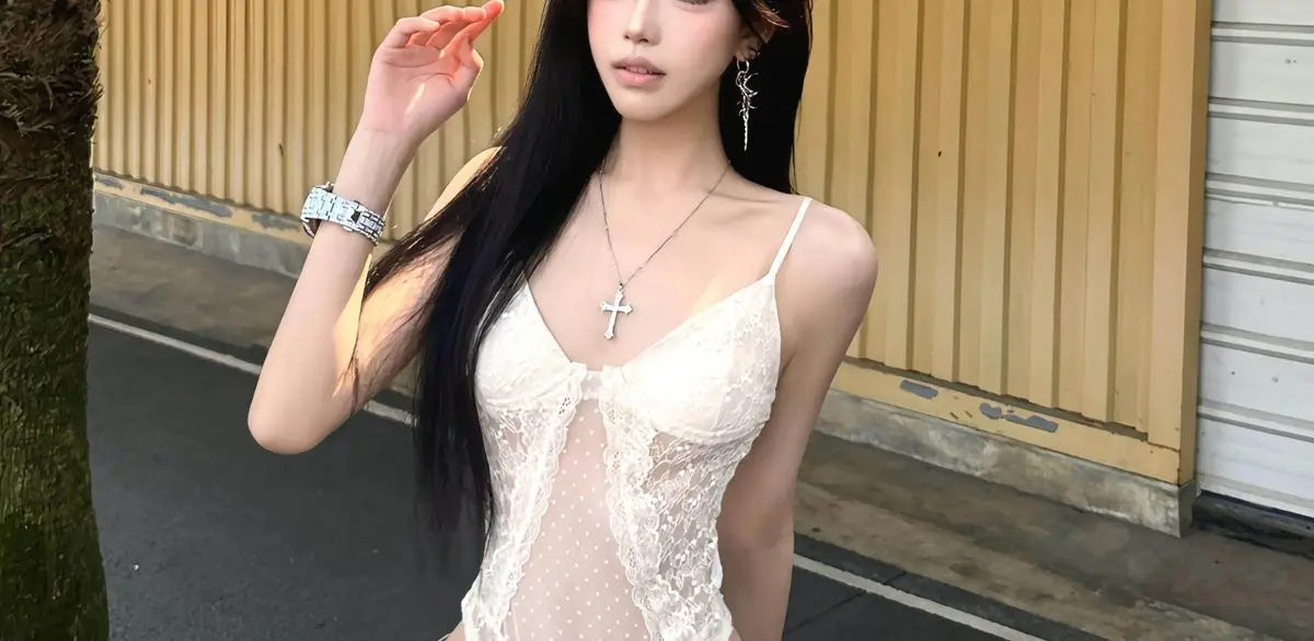 2026 Summer Fashion New Women's Elegant Design Strap Lace Jumpsuit Sexy Interior Fit Street Hot Girl Jumpsuit