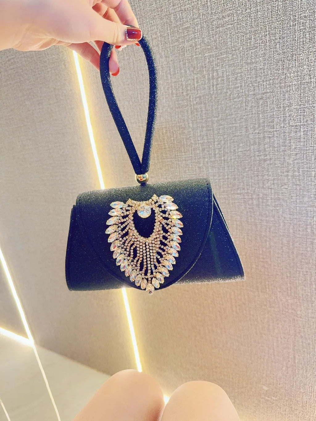 2025 Women Beaded Clutch Purses Vintage Rhinestone Evening Bag Glitter Sik Clutch Purse Ladies Dinner Flormal Crossbody Bag
