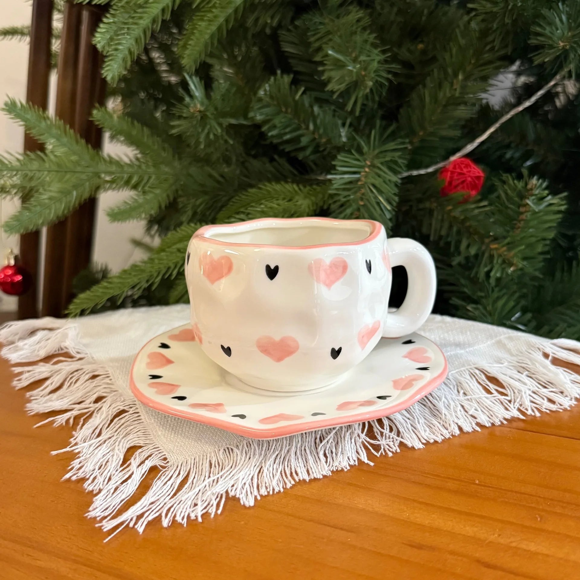 ins style retro flower ceramic cups and saucers, hand-squeezed irregular coffee cups and saucers, afternoon tea cups and saucers