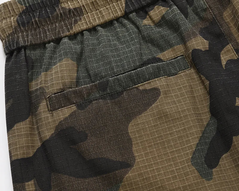2026 Spring Summer Men Shorts Camouflage Cargo Pants Accordion Pocket Beach Bottoms Outfit