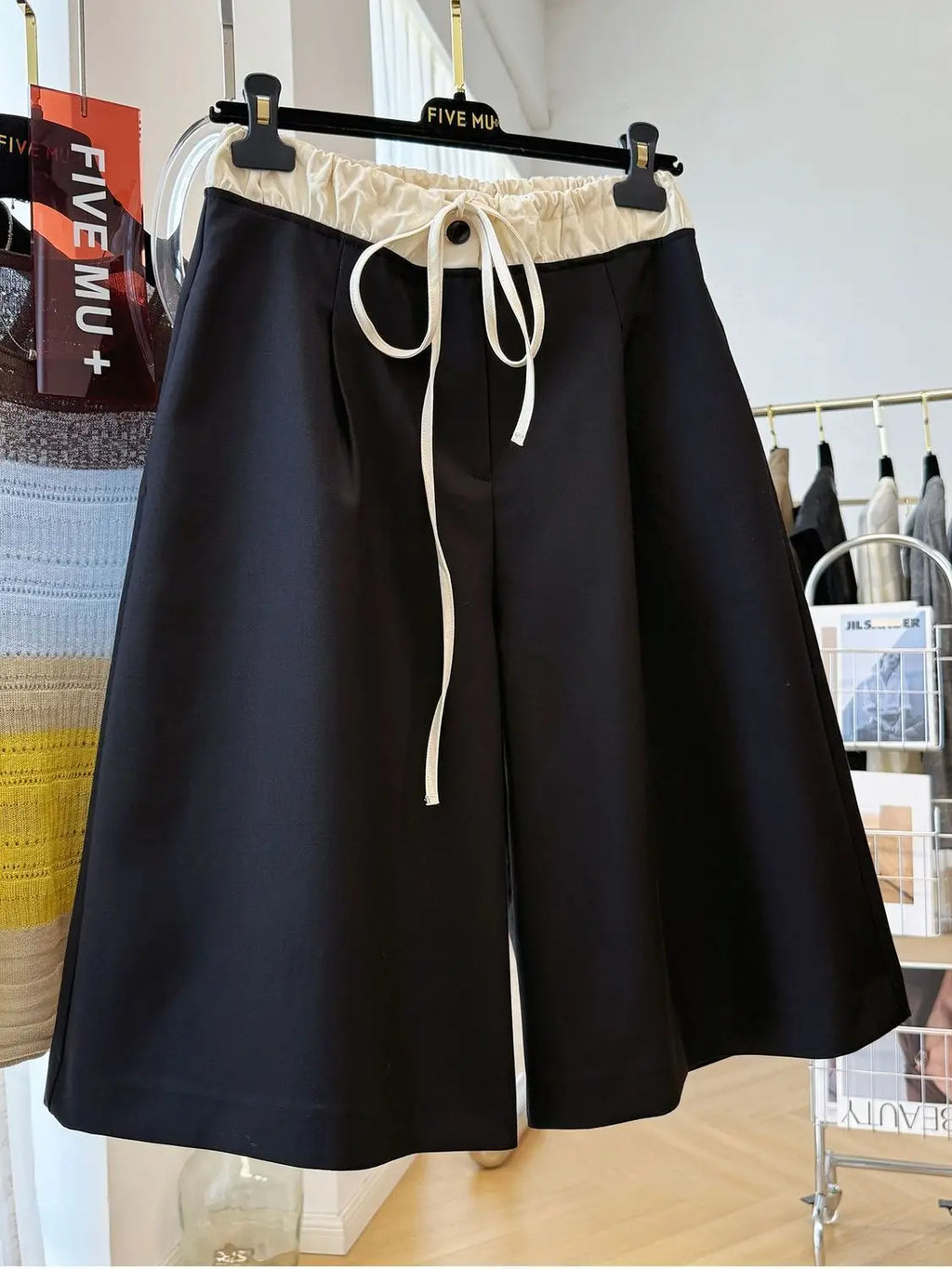 Women's Black Wide-Leg Shorts Contrast Elastic Waist Drawstring Loose Fit Casual Summer Bot