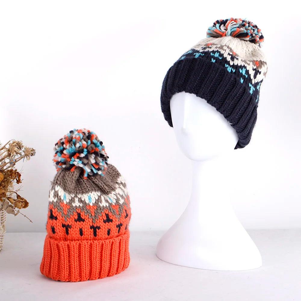 2024 skiing Cashmere Woman Winter Hat Autumn Beanies With Pompom Warm Wool Skullies fashion acrylic beanies winter hat