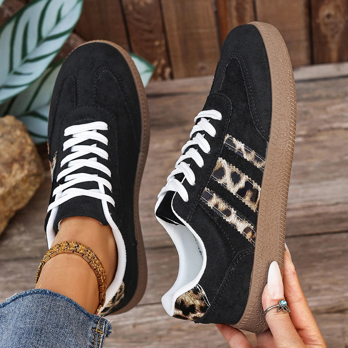 New Leopard Print Casual Sports Shoes for Autumn Winter, Large-sized Lace-up Anti-slip Round-toe Lace-up Women's Single Shoes 74
