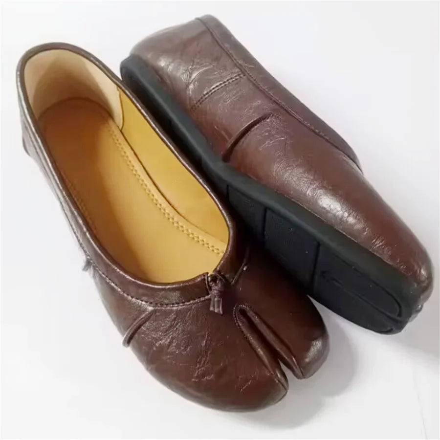 Split Toe Women Ballet Flats Fashion Tabi Shoes Casual Slip-on Loafers Ladies Pleated  Leather Espadrilles Zapatillas Mujer