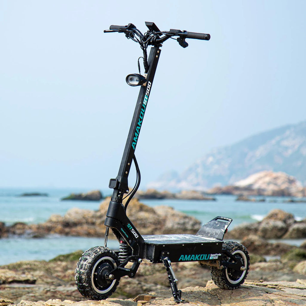 Amakou 11-inch 9000w 72v 40ah 105km/h 120km Range Alloy Frame TFT LCD Screen Dual Motors Powerful Electric Scooter For Adults