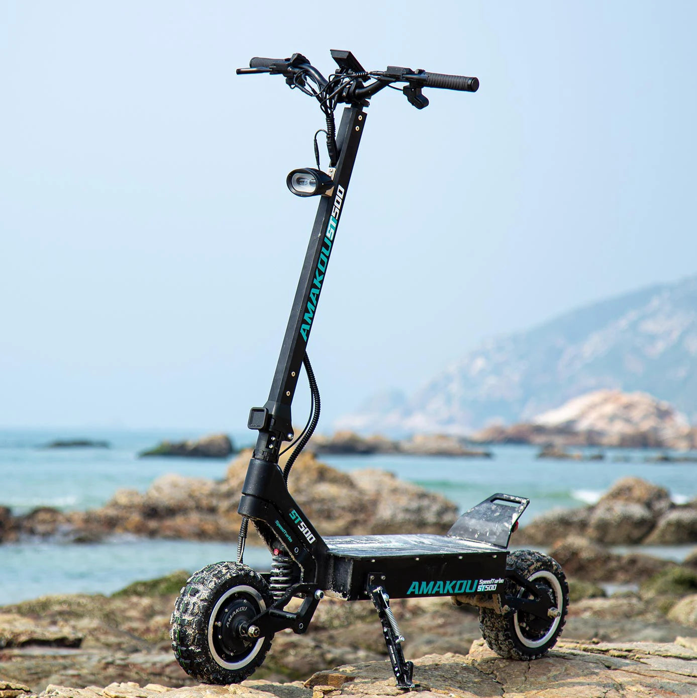 Amakou 11-inch 9000w 72v 40ah 105km/h 120km Range Alloy Frame TFT LCD Screen Dual Motors Powerful Electric Scooter For Adults