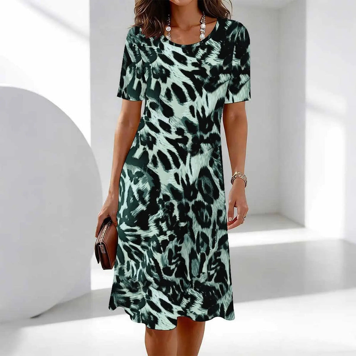 Women's Classic Leopard Print Short Sleeve Round Neck Midi Dress Loose Casual A Line Daily Wear Dress