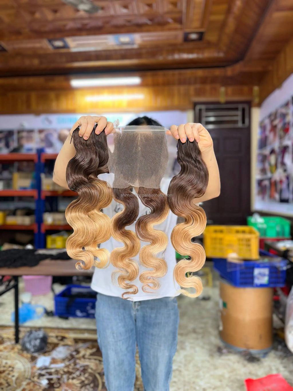 Vietnamese Virgin Human Hair Bundle Vendor Extensions Unprocessed Body Wave Weave with Closure Honey Blonde Highlights Bundles