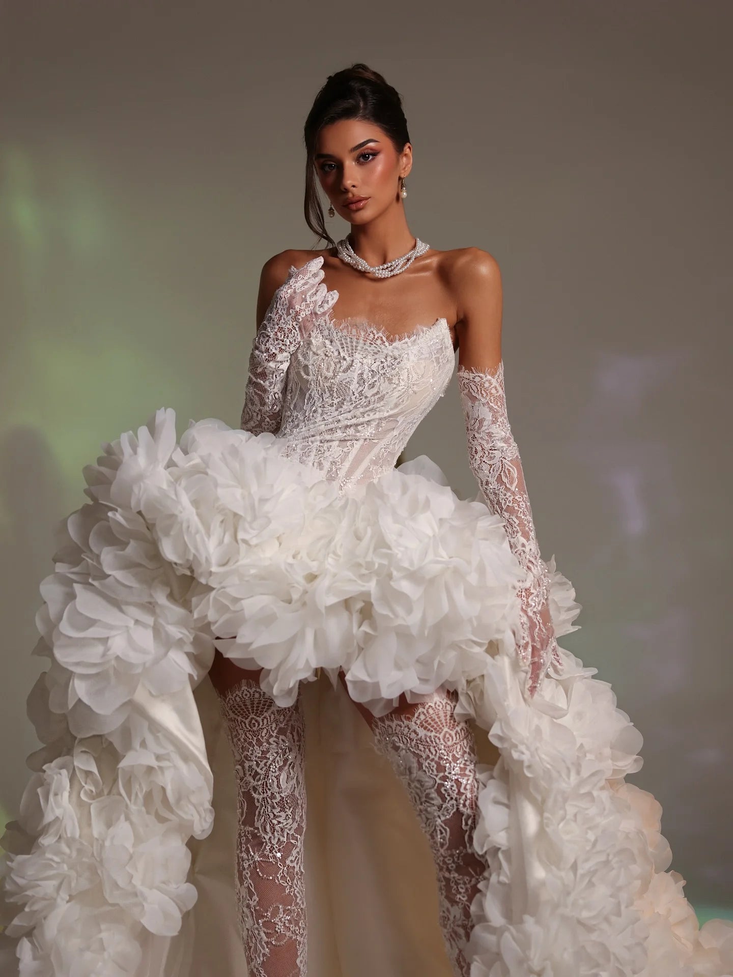 White Lace Wedding Dress Bridal Gown Luxury High Low Hem Train Prom Dress Strapless Puffy Ruffled Dressing Gowns Customized 2026