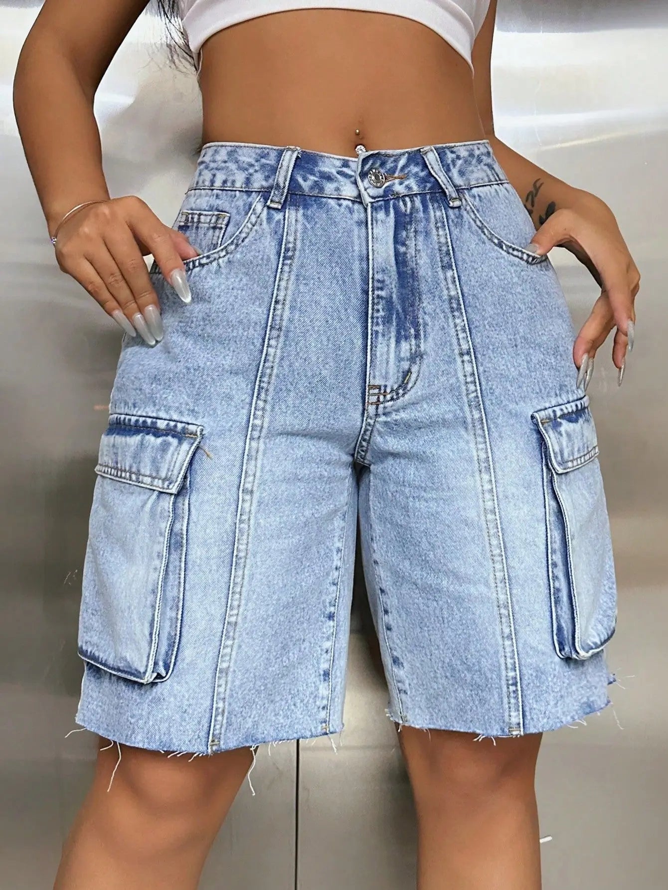 Women's High Waist Denim Shorts Utility Pocket Cargo Style Loose Fit Summer Casual Shorts