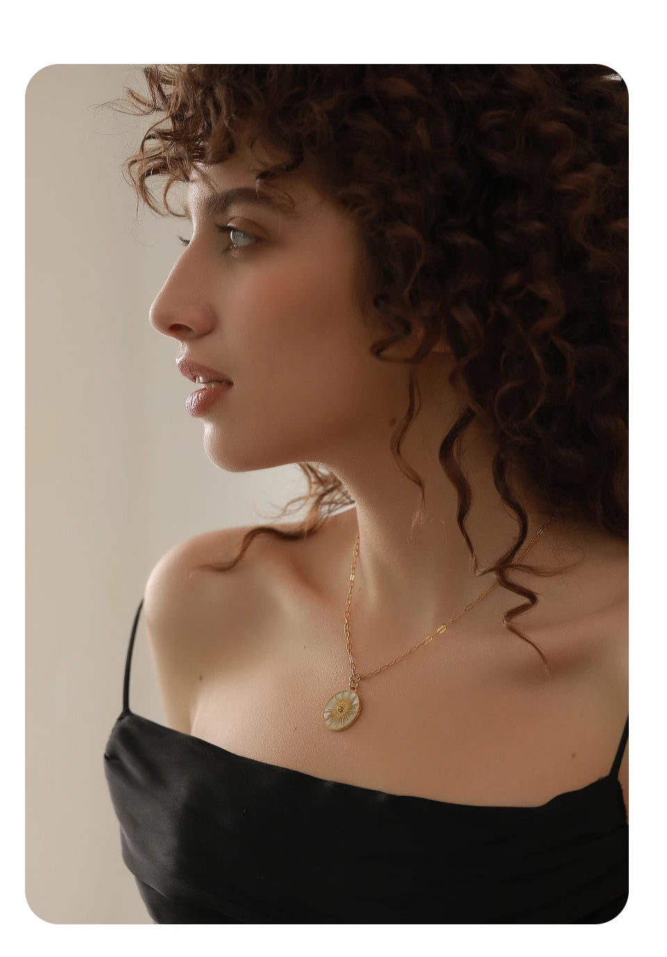 Yhpup Big Round Geometric Short Chain Statement Necklace Stainless Steel Golden Shell Fashion Vintage Pendant Collier PVD-Plated
