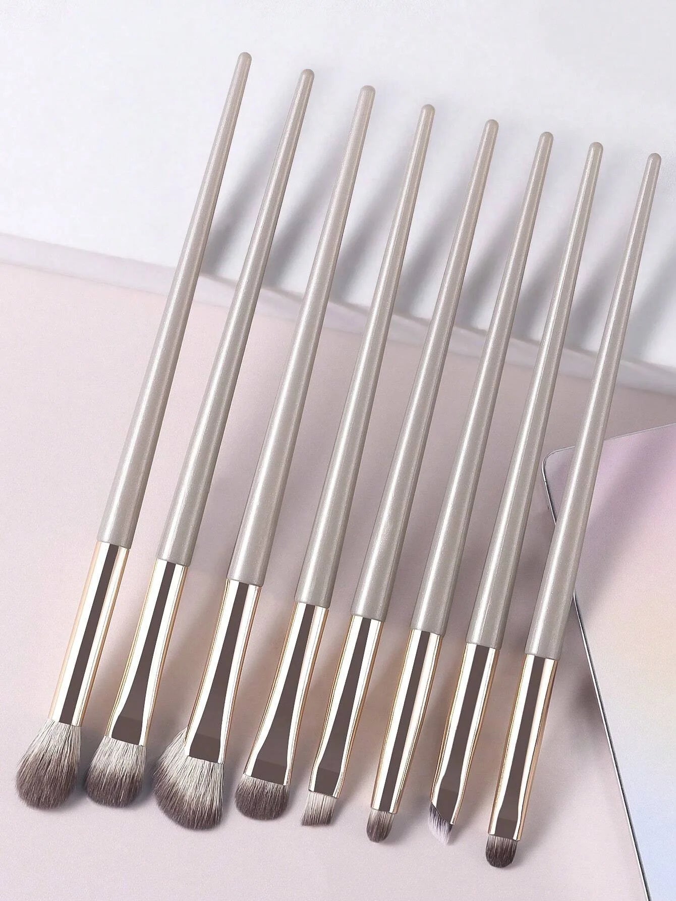 Makeup Brush Set 13Pcs for Beginners Velvet Drawstring Storage Bag Portable Travel Use For Powder Foundation Eyeshadow Blush