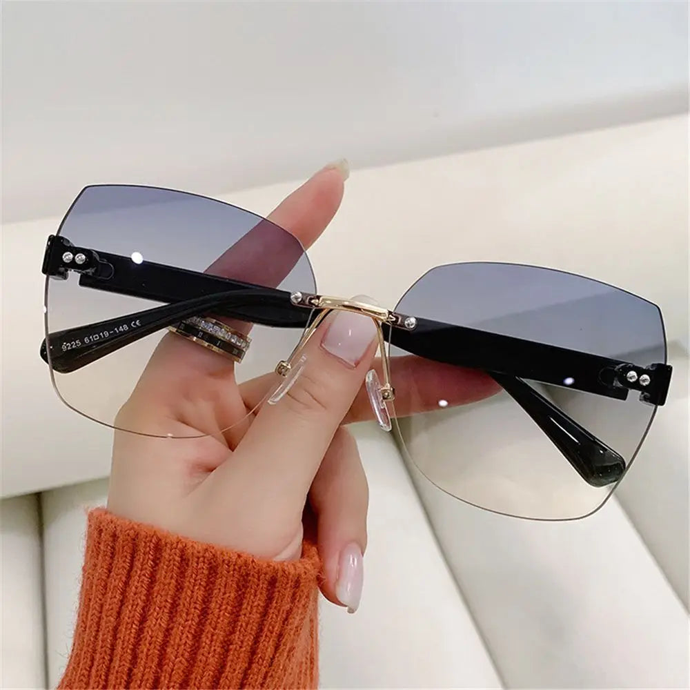 Vintage Rimless Sunglasses 2024 Women Gradient Sunglasses  Summer Shades Fashion UV400  Frameless Sun Glasses Ladies Eyeglasses