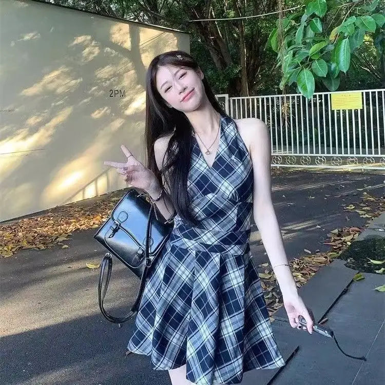 Black and White Plaid V-neck Halter Neck Tied Dress for Women in Spring and Summer New Waist-hugging A-line Short Skirt