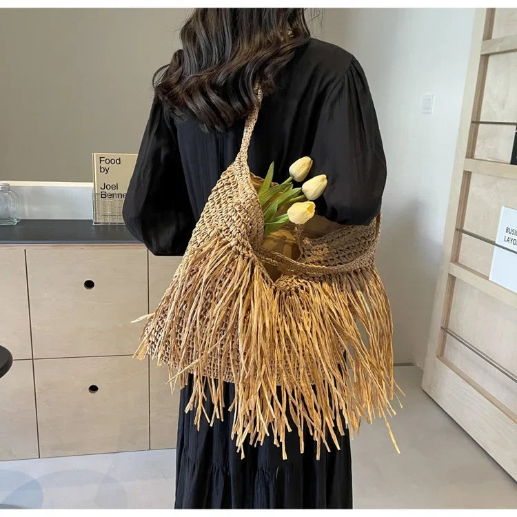 Casual Tassel Woven Women Shoulder Bags Handmade Fringe Lady Handbags Summer Beach Large Tote Bag Big Shopper Purse for Vacation