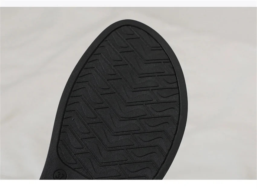 Casual Slippers Women PU Leather Open Toe Double Buckle Flat Summer Outdoors Non-Slip Soft Soles Slip On Beach Footwear Slippers