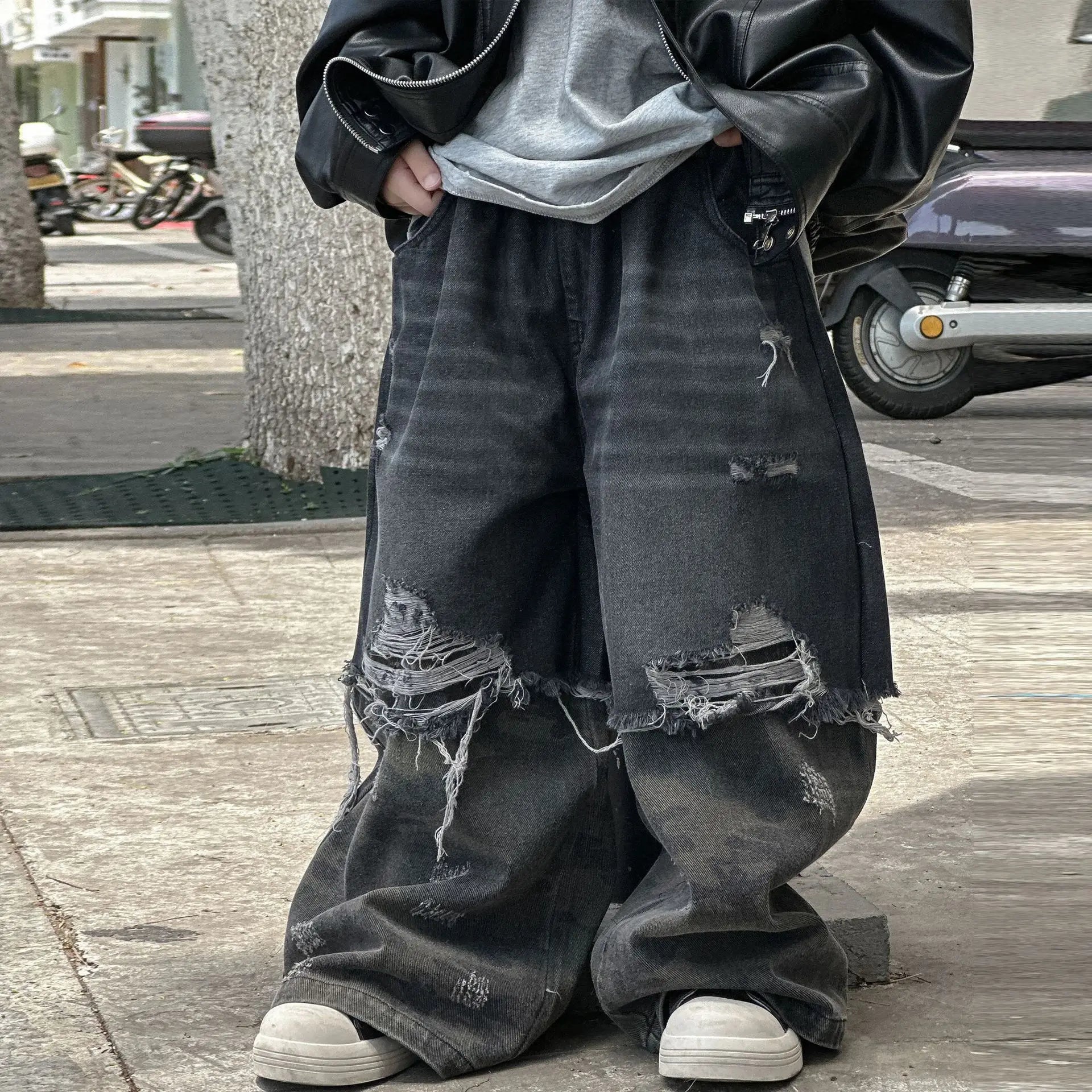 2025 New Boys' Cool Ripped Jeans Wide-leg Trousers American Retro Children's Trousers