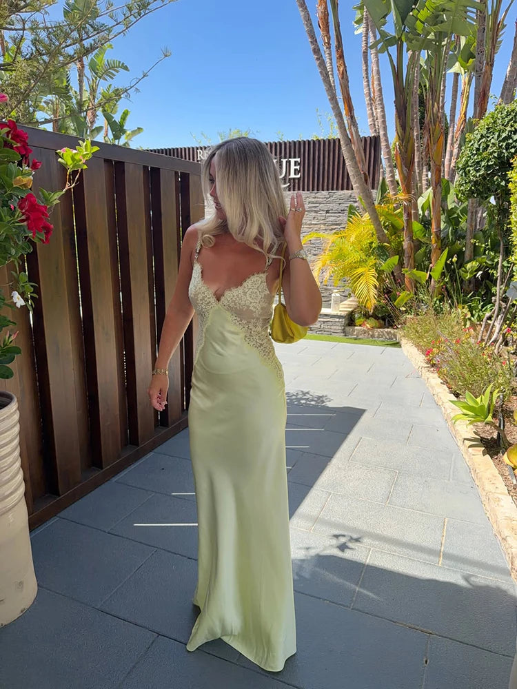 Lace Patchwork Satin Maxi Dress For Women Butter Yellow V Neck Sleeveless Vestidos Adjustable Rhinestone Straps Evening Dresses