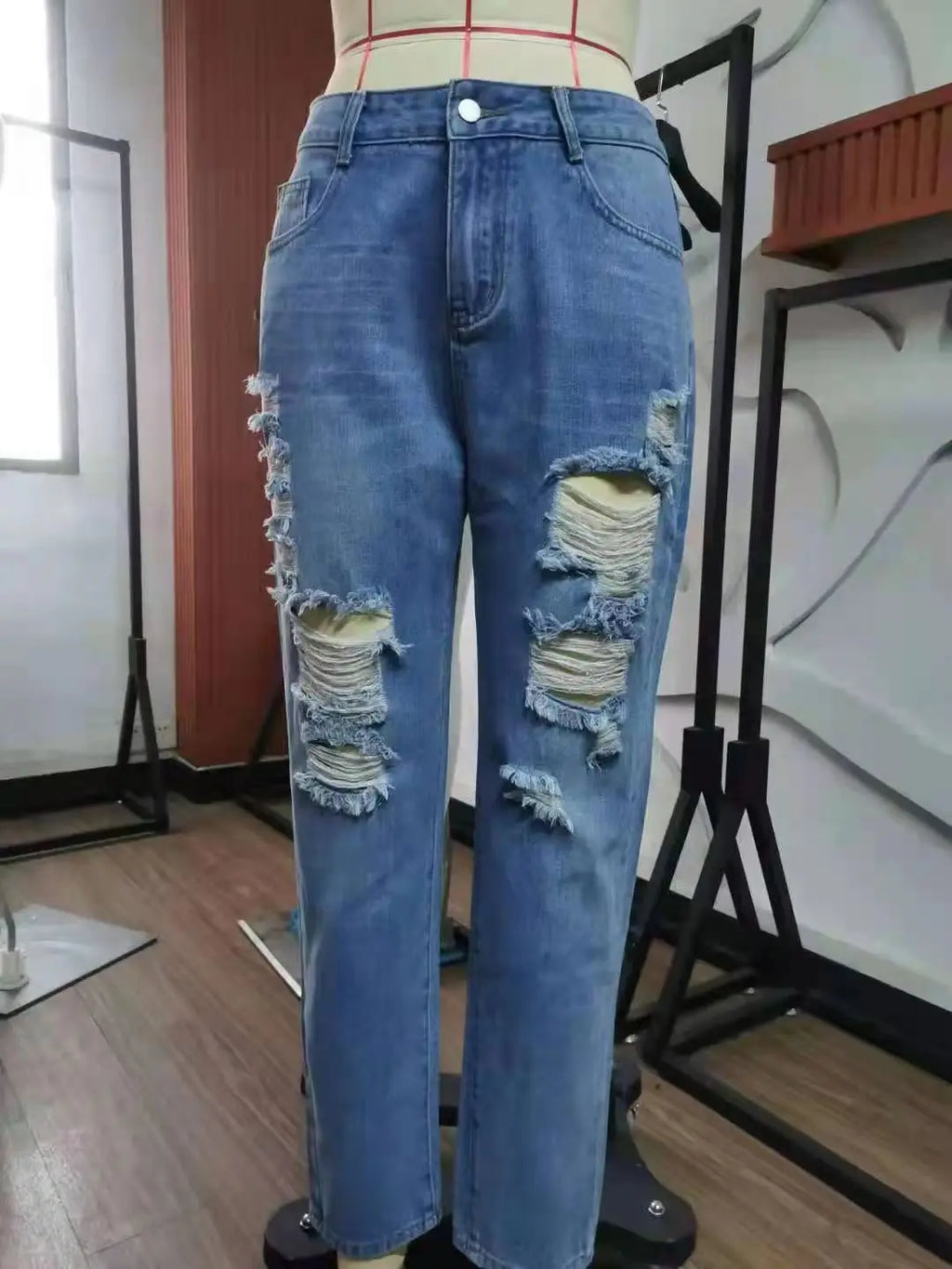 Summer 2026 Women's Casual Washed Ripped Straight Leg Jeans Street Style New Arrival